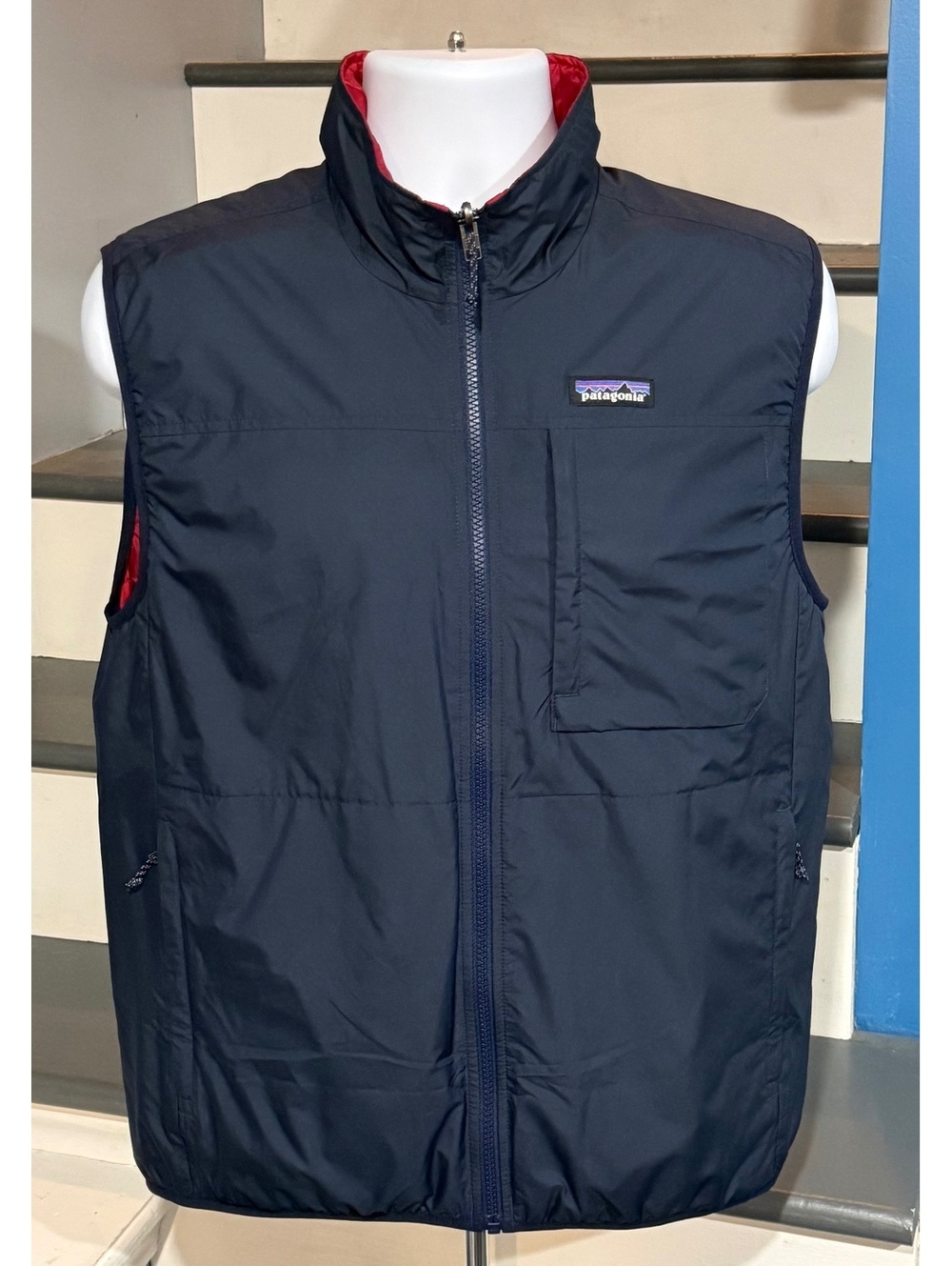Patagonia Men’s Size Medium Insulated Full Zip Navy Blue Reversible Crankset